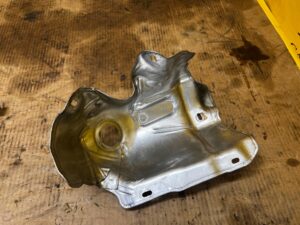 BLACHA OSŁONA TERMICZNA KATALIZATORA PEUGEOT 2008 II 1.5 BLUE HDI