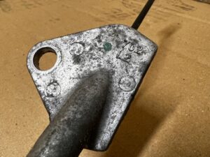 LINKA CIĘGNO HAMULCA RĘCZNEGO TYŁ LEWA TOYOTA AURIS II