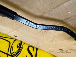 KOMPLET RAMIONA RAMIĘ WYCIERACZEK WYCIERACZKI PRZÓD FORD ESCAPE MK4