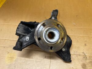 ZWROTNICA PIASTA PRZÓD LEWY LEWA MERCEDES A W177 A35 AMG 2.0 B 4-MATIC