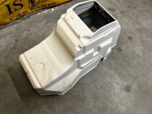 OSŁONA OBUDOWA WYGŁUSZENIE LEWARKA ZMIANY BIEGÓW MANUAL PEUGEOT 2008 II