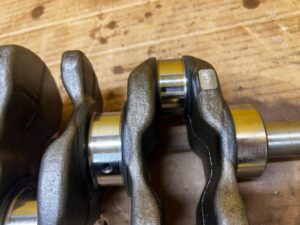 WAŁ KORBOWY TOYOTA RAV4 V 2.5 HYBRID XA25A