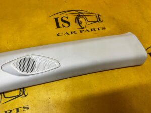 POSZYCIE OSŁONA OBUDOWA SŁUPKA PRZÓD A PRAWY PEUGEOT 2008 II