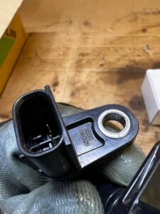 2 X CZUJNIK POZYCJI WAŁKA ROZRZĄDU TOYOTA RAV4 V 2.5 HYBRID