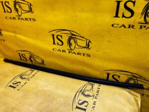 LISTWA ZGARNIAJĄCA USZCZELKA SZYBY DRZWI TYŁ LEWY FORD ESCAPE MK4