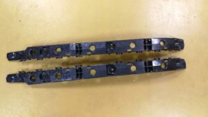 ŚLIZG MOCOWANIE TYŁ ZDERZAKA NISSAN X-TRAIL T32 PR