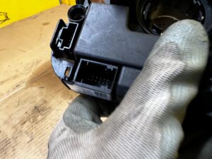 PAJĄK MANETKI PRZEŁĄCZNIK ZESPOLONY TAŚMA BMW 3 E90 E91