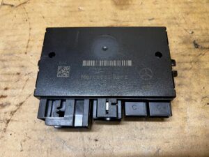 MODUŁ STEROWNIK HAKA HOLOWNICZEGO INFINITI Q30 MERCEDES GL X166