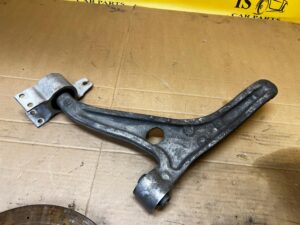 WAHACZ PRZÓD PRZEDNI PRAWY MERCEDES A W177 A35 2.0 B