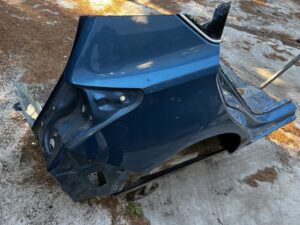 ĆWIARTKA BŁOTNIK PRÓG SŁUPEK PAS TYŁ PRAWY TOYOTA AURIS II HB