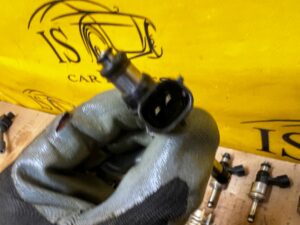 4 X WTRYSKIWACZ WTRYSKIWACZE WTRYSK PALIWA TOYOTA RAV4 V 2.5 HYBRID