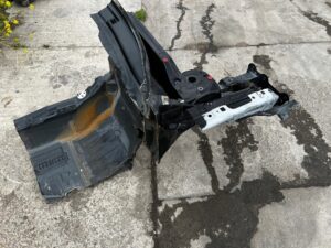 ĆWIARTKA PODŁUŻNICA FARTUCH KIELICH PRZÓD PRAWY FORD ESCAPE MK4 2022R UM