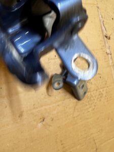 KOMPLET ZAWIASY DRZWI TYŁ LEWY TOYOTA AURIS II