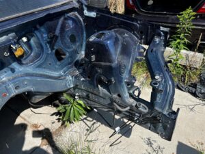 ĆWIARTKA PODŁUŻNICA FARTUCH KIELICH PRZÓD LEWY MERCEDES GLS X166 890 2017R