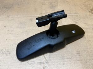 LUSTERKO WEWNĘTRZNE WSTECZNE FOTOCHROMATYCZNE TOYOTA AURIS II