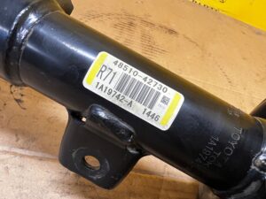 MCPHERSON AMORTYZATOR SPRĘŻYNA PRZÓD PRAWY TOYOTA RAV4 V 2.5 HYBRID