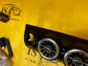 KRATKI NAWIEWU DESKI KONSOLI ŚRODKOWE MERCEDES A W177 A35 AMG PIANO BLACK