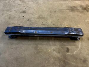 BELKA WZMOCNIENIE STREFA ZGNIOTU ZDERZAKA TYŁ TOYOTA AURIS II HB