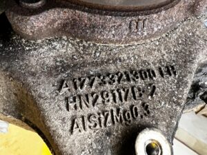 ZWROTNICA PIASTA PRZÓD LEWY LEWA MERCEDES A W177 A35 AMG 2.0 B 4-MATIC