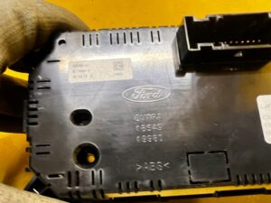PANEL PRZEŁĄCZNIK NAWIEWU KLIMATYZACJI FORD ESCAPE MK4 KUGA MK3