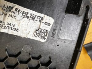 OSŁONA ZAŚLEPKA RELINGU DACHU PRAWA FORD ESCAPE MK4