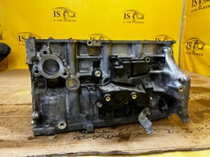 BLOK SILNIKA SŁUPEK PANEWKI TOYOTA RAV4 V 2.5 HYBRID XA25A