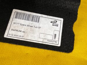 DYWAN WYKŁADZINA PODŁOGA WKŁAD BAGAŻNIKA MERCEDES A W177 HB