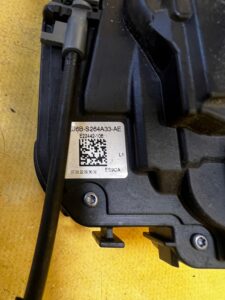 ZAMEK DRZWI TYŁ LEWY FORD ESCAPE MK4