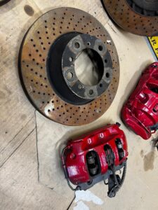 KOMPLET HAMULCE TARCZE ZACISKI PORSCHE 911 991