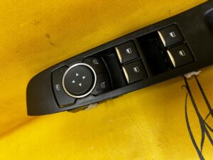 PANEL PRZEŁĄCZNIK SZYB LUSTEREK DRZWI PRZÓD LEWY FORD ESCAPE MK4