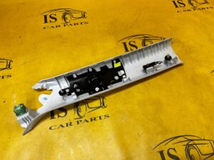 POSZYCIE OSŁONA OBUDOWA SŁUPKA PRZÓD A PRAWY PEUGEOT 2008 II