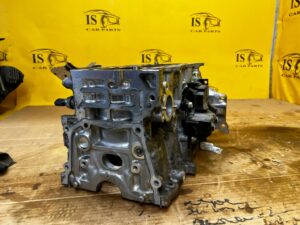 BLOK SILNIKA SŁUPEK PANEWKI TOYOTA RAV4 V 2.5 HYBRID XA25A