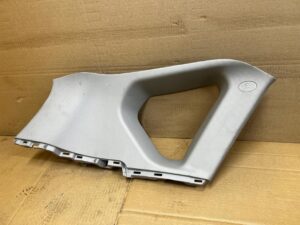 POSZYCIE OSŁONA OBUDOWA SŁUPKA C TYŁ LEWY TOYOTA AURIS II HB