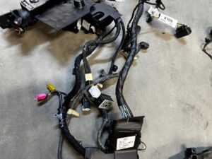 OKABLOWANIE INSTALACJA WIĄZKA WNĘTRZA FORD ESCAPE MK4 1.5 ECOBOOST