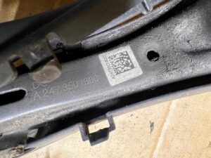 WAHACZ TYŁ TYLNY POPRZECZNY PRAWY LEWY MERCEDES A W177