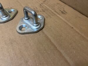 RYGIEL ZATRZASK ZAMKA DRZWI TOYOTA AURIS II