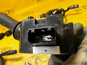 PAJĄK MANETKI PRZEŁĄCZNIK ZESPOLONY NISSAN E-NV200 NV200 EU