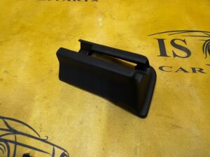 OSŁONA PROWADNICY SZYNY FOTELA PRZÓD LEWY MERCEDES A W177