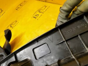 OSŁONA LISTWA PANEL BŁOTNIKA PRZÓD LEWA LEWY TOYOTA RAV4 V