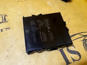 MODUŁ STEROWNIK KEYLESS SMART KEY TOYOTA RAV4 V