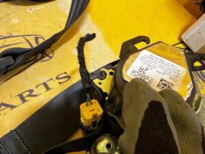 KOMPLET PASY BEZPIECZEŃSTWA NAPINACZE FORD ESCAPE MK4 USA