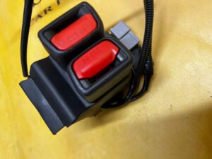 ZAPINKA ZAMEK KLAMRA PASA BEZPIECZEŃSTWA TYŁ TOYOTA RAV4 V