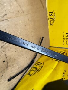 KOMPLET RAMIONA RAMIĘ WYCIERACZEK WYCIERACZKI PRZÓD AUDI A8 D5 EU