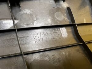 TAPICERKA BOCZEK BAGAŻNIKA TYŁ PRAWY PRAWA TOYOTA RAV4 V