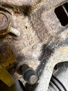 ZACISK HAMULCOWY ELEKTRYCZNY TYŁ LEWY TOYOTA RAV4 V 2.5 HYBRID