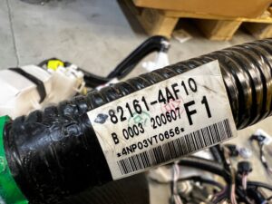 WIĄZKA INSTALACJA WNĘTRZA PODŁOGI TOYOTA RAV4 V 2.5 HYBRID