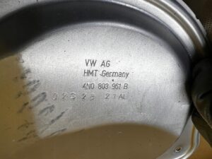 OSŁONA ZAŚLEPKA DEKIEL ZBIORNIKA POMPY PALIWA AUDI A8 D5