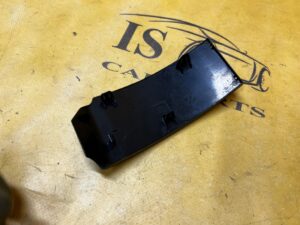 LISTWA OSŁONA BLENDA LAMPY TYŁ LEWY LEWA TOYOTA RAV4 V