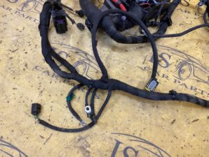 SKRZYNKA BEZPIECZNIKÓW WIĄZKA PRZÓD IVECO DAILY VI 2.3 LIFT