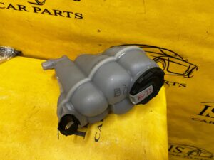 ZBIORNIK ZBIORNICZEK WYRÓWNAWCZY PŁYNU AUDI A8 D5